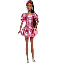 Barbie Stil İkonu Bebek, Balon Etekli Metalik Mercan Rengi Elbise Giyen Ve Güneş Gözlüğü, Mücevher V (Çok Renkli)