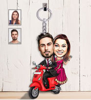 Kişiye Özel Vespa Motorcu Sevgili Karikatürlü Ahşap Anahtarlık  Mod-3-Eco