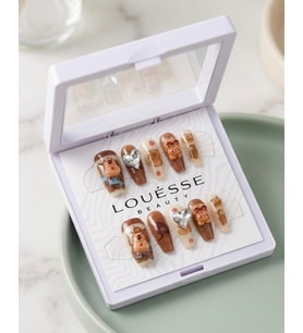Louésse Capy Café Love Takma Tırnak 10’lu Kapibara Figürlü Kahve Ton Cute Nail