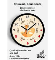 İsme Özel Sevimli Zürafa Çocuk Odası Duvar Saati Orta Boy 30 cm Siyah Camlı Sessiz
