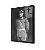 Baş Komutan Atatürk Çerçeveli Cam Tablo