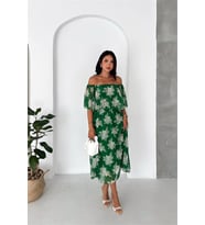 Neşeli butik kadın yeşil madonna yaka şifon desenli midi boy elbise NBK091