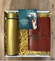 ÖĞRETMENLER GÜNÜNE ÖZEL HEDİYE KUTUSU - PASLANMAZ ÇELİK TERMOS & DERİ KAPLI NOSTAJİK DEFTER (Model 3)