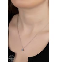 Swarovski Zirconia Kadın 0,66 Karat Pırlanta Tektaş Gümüş Kolye
