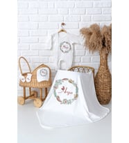 Pia Baby Premium  %100 Pamuk İsme Özel Kız Bebek Battaniye Tulum Hastane Çıkışı Hediye Seti 5017-05 (Ekru)