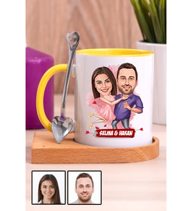 Sevgililere Romantik Hediye Karikatürlü Ahşap Altlıklı Sarı Kupa Bardak