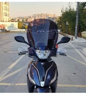MOTOCAM Kymco People S 200 Ön Cam 2020-2026 Model 38cm Siyah Renkli 4mm SPORTİF