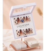 Louésse Wild Charm Takma Tırnak Seti 12’li Leopar Desenli Ombre Taşlı Trend Model