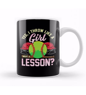 Yes I Throw Like a Girl Want a Lesson Pitcher Pun Kupa Bardak Porselen