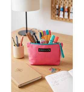 Yıkanabilir Pembe Kalemlik, 22x12cm, Şık ve Kullanışlı Tasarım