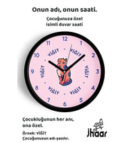 İsme Özel Sevimli Kedi Çocuk Odası Duvar Saati Orta Boy 30 cm Siyah Camlı Sessiz