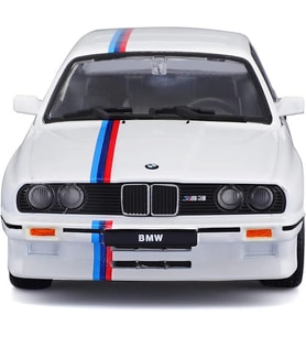 Bburago 1988 BMW 3 Series M3 1/24 Beyaz Model Araba