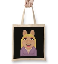 Miss Piggy The Muppets Pixel Character Bez Çanta Uzun Saplı
