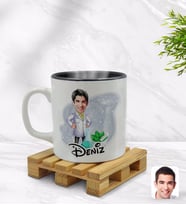 BK Gift Kişiye Özel Erkek Eczacı Karikatürlü İçi Siyah Renkli Kupa Bardak Model 1
