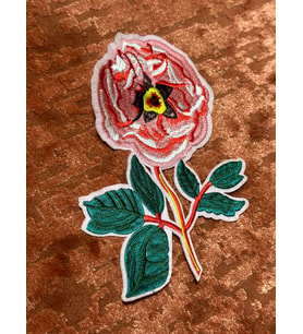 21X12 CM NAKIŞ İŞLEME RENKLİ ÇİÇEK ARMA YAMA DİKİŞ HOBİ AKSESUARI