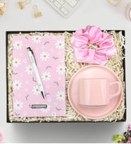 Kişiye Özel Pembe Baskılı Defter & Beyaz Tükenmez Kalem & Saten Toka & Pembe Fincan Hediye Seti