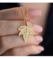 Vaoov 925 Ayar Gümüş Taşlı Çınar Yaprağı Kolye (Gold)