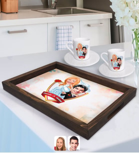 BK Gift Kişiye Özel İsimli Evleniyoruz Karikatürlü Doğal Ahşap Tepsi ve 2’li Kahve Fincan Seti-2