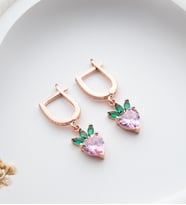 925 Ayar Gümüş Rose Kaplama Çilek Model Pembe Taşlı Küpe