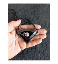 Kayı Cevşen Dualı Üçgen Kolye Muska Hakiki Deri Metal Korumalı