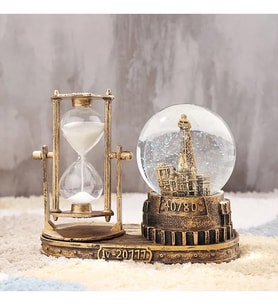 Eyfel Işıklı Sulu Kar Küreli Kum Saati