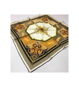 Çiçekli Desen Black Seri Twill Eşarp Eşarp Askısı ile Birlikte 90x90 cm Taba Viz