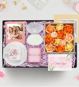 Kişiye Özel İnstagram Çerçeve & T Fincan & Bileklik & Turuncu Dekoratif Kutu & İstiridye Mum Hediye Seti