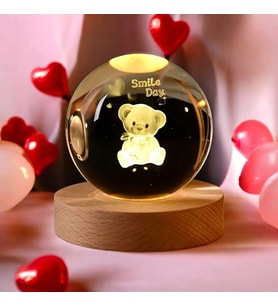 Dekoratif Işıklı Ahşap Stand'lı Tasarımlı 3D  Sevimli  Ayıcıklı Cam Küre 