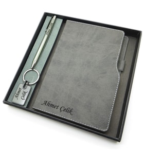 Signator® Codex  N235 Kişiye Özel Defterli Set - İsme Özel Gri Kalem + İsme Özel Gri Defter + İsme Özel Anahtarlık  İsme Özel Kutusunda Hediyelik Set (Karışık)