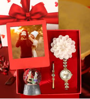 SEVGİLİLER GÜNÜNE ÖZEL  Kişiye Özel İnstagram Çerçeve & Mini Kar Küresi & Taşlı Gold Bileklik & Spectrum Metal Kordon Kadın Kol Saati  & Dekoratif Mum Hediye  Seti