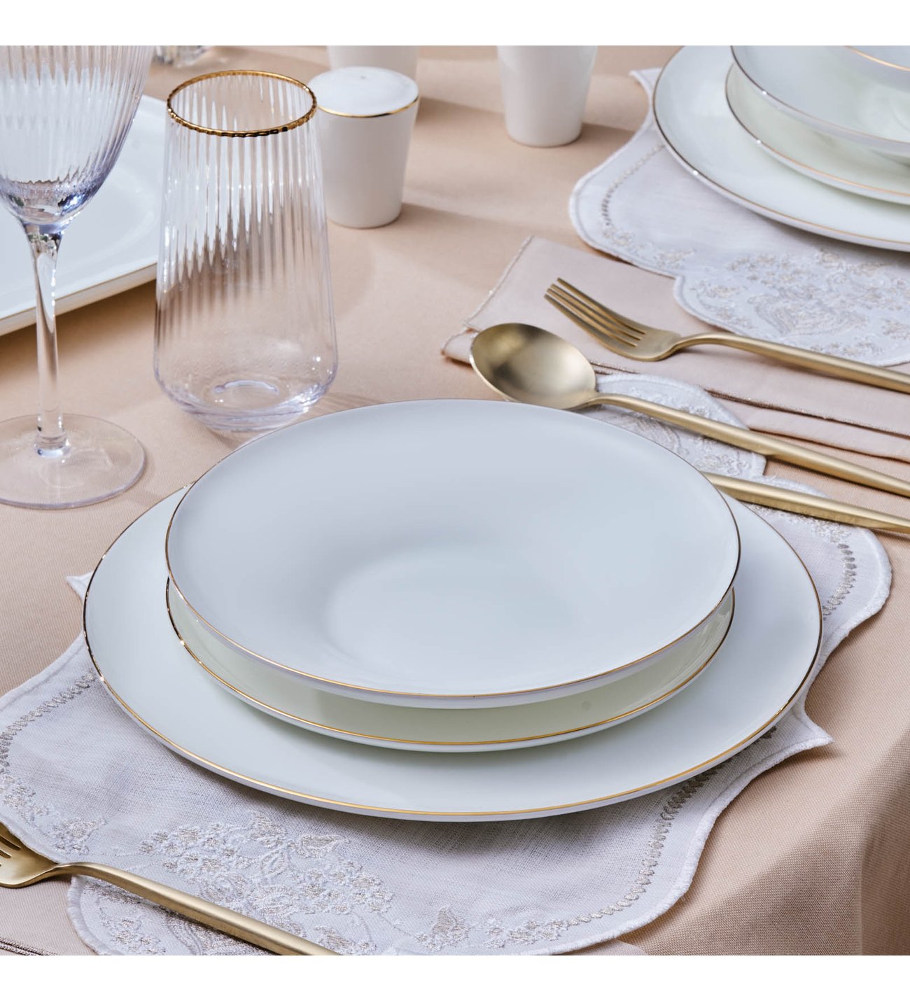 Karaca Fine Bone Zenith 55 Parça 12 Kişilik Yemek Takımı Gold