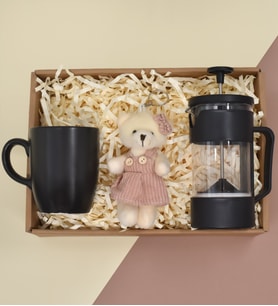 Pembe Renkli Mini Ayıcık Anahtarlık& Siyah Kupa& French Press Hediye Seti