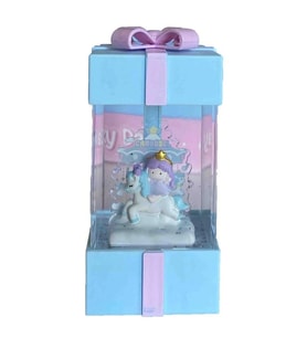 CEREN HDY0051 DİKDÖRTGEN SWEET GIFT HEDİYELİK MÜZİKLİ IŞIKLI IŞILTILI KAR KÜRESİ 12cm (PİLLİ) UNICOR
