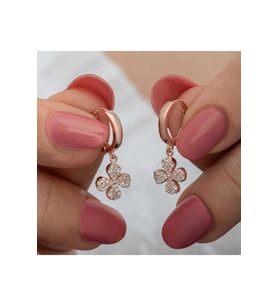 ?Gümüş Rose Sallantılı Yonca Kadın Küpe CSR2185429