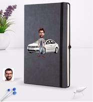 BK Gift Kişiye Özel Plakalı Erkek Volkswagen Passat Karikatürlü Siyah Termo Deri Defter 16x24cm Model 1