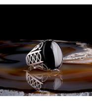 ONİX TAŞLI OVAL MODEL 925 AYAR GÜMÜŞ ERKEK YÜZÜK