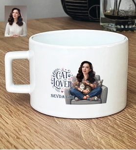 Kişiye Özel Karikatürlü Cat Lover Kedi Annesi Lüks Fincan Anneler Günü Hediyesi