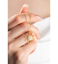 925 Ayar Gümüş Gold Zirkon Taşlı Güneş Model Kolye