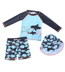 Petityu UPF50+ Güneş Korumalı Laci Uzun Kollu Köpekbalığı Desenli 3'lü Mayo Set Şapka T-shirt Şort (Lacivert - Mavi - Turuncu)