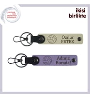 Smaçla Gelen Mutluluğa Küçük Bir Anı, Kişiye Özel İsimli Deri Anahtarlık Takımı, Sütlü Kahve-Lila (Çok Renkli)