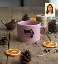 Kişiye Özel Karikatürlü Kadın Yazılım Mühendisi Lüks Pastel Fincan Mühendisler Günü Hediyesi