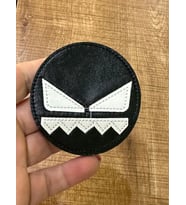 7X7 CM DERİ CANAVAR SİYAH ARMA YAMA DİKİŞ HOBİ AKSESUARI