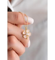 925 Ayar Gümüş Gold Pembe Zirkon Taşlı Dört Yapraklı Şans Yonca Kolye