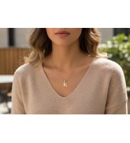 STİL İNCİSİ/XUPING JEWELRY R DÜZ HARF TAŞSIZ KOLYE (Altın Rengi)