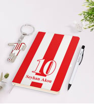 BK Gift Kişiye Özel Kırmızı-Beyaz Tasarımlı İsimli Defter kalem ve Formalı Metal Anahtarlık Model 1