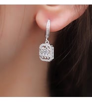 Starlight Diamond Zirkon Taş Ortası 3 Baget Pırlanta Montür Gümüş Küpe