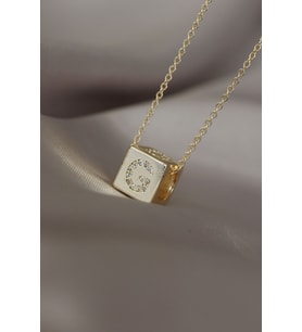 Gold Renkli Zirkon Taşlı Küp Model G Harfli Kolye (Çok Renkli)