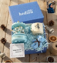 Kişiye Özel Karikatürlü İkon Hediye Kutusu - Kişiye Özel T Kupa, Atlı Karınca Müzik Kutusu, Peluş Anahtarlık Doğum Günü Hediyesi