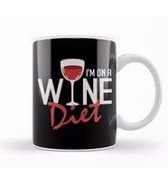 I m On A Wine Diet Cute & Funny Wino Drinking Pun Kupa Bardak Porselen