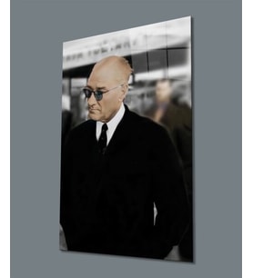Atatürk Dikey Cam Tablo Hediyelik Büyük Tablo Ev Ofis Dekoru.